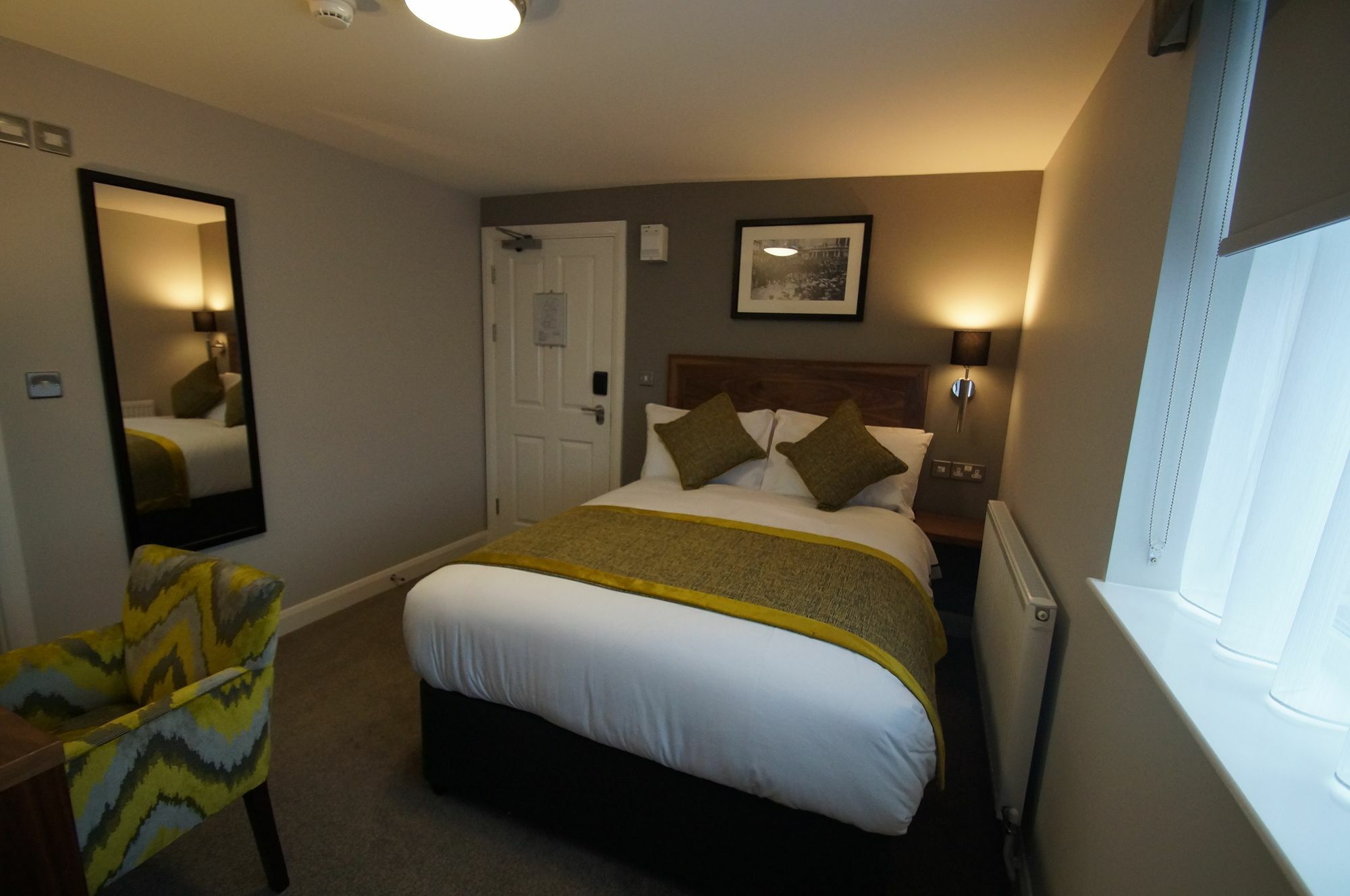 New Park Hotel Carmarthen Exterior photo